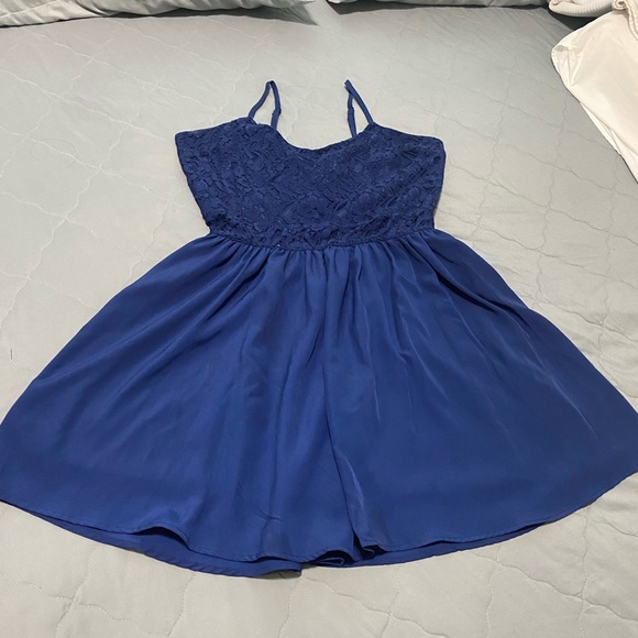 Dresses for sale - Picture 3 of 5